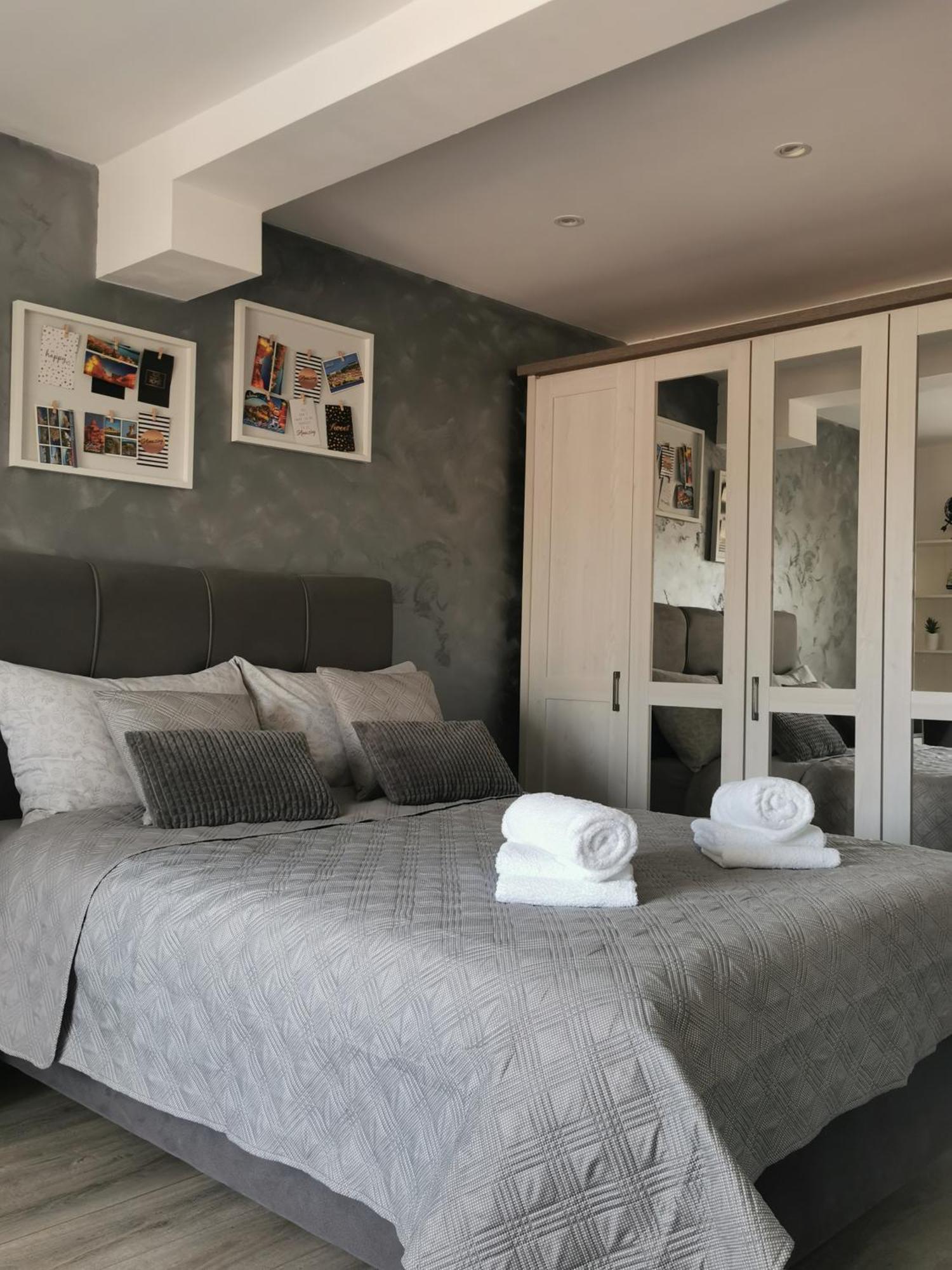 Apartament *Enjoy* Szybenik Pokój zdjęcie